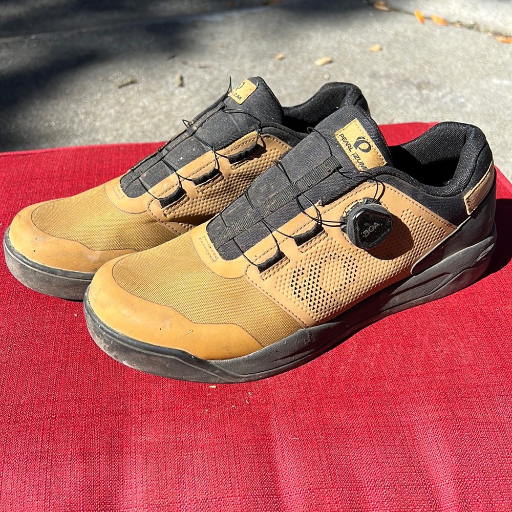 Pearl Izumi - X alp Launch SPD Cycling Shoe - Men’s 11.5